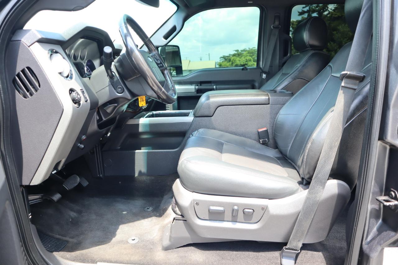 Ford Super Duty F-250 SRW 4WD Crew Cab 156" Lariat 2016