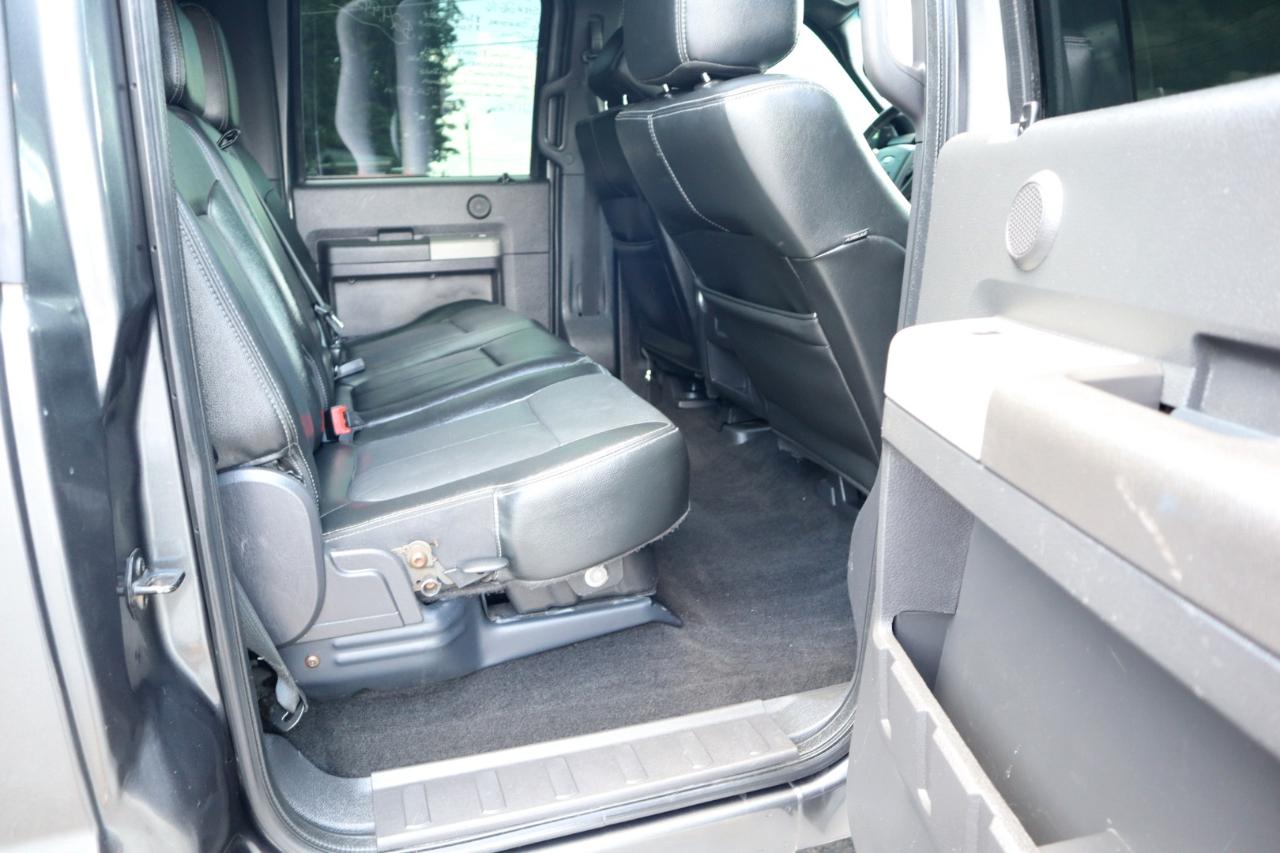 Ford Super Duty F-250 SRW 4WD Crew Cab 156" Lariat 2016