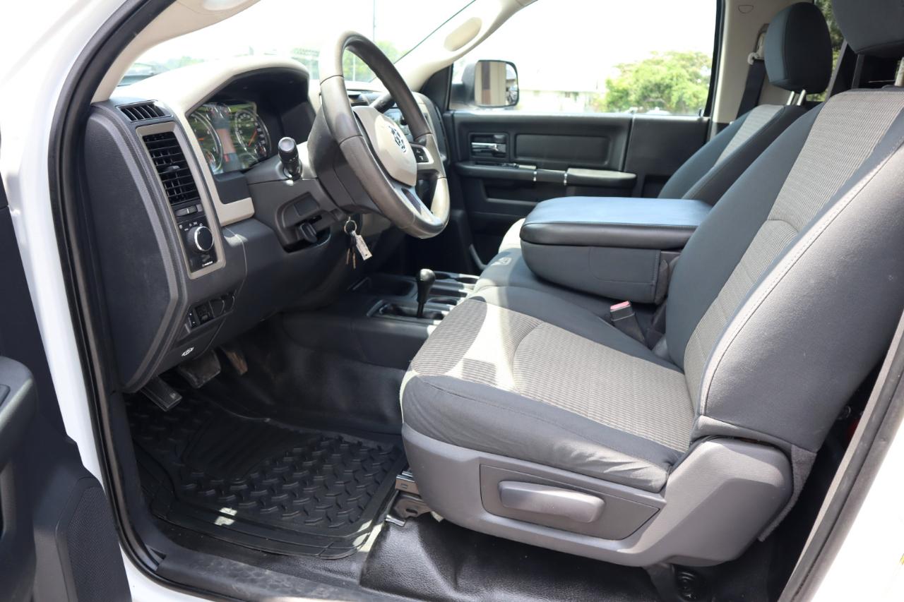 RAM 5500 4WD Reg Cab 168" WB 84" CA ST 2011