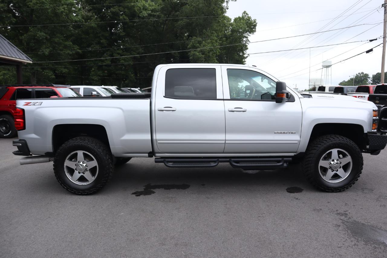 Chevrolet Silverado 2500HD 4WD Crew Cab 153.7" LT 2018