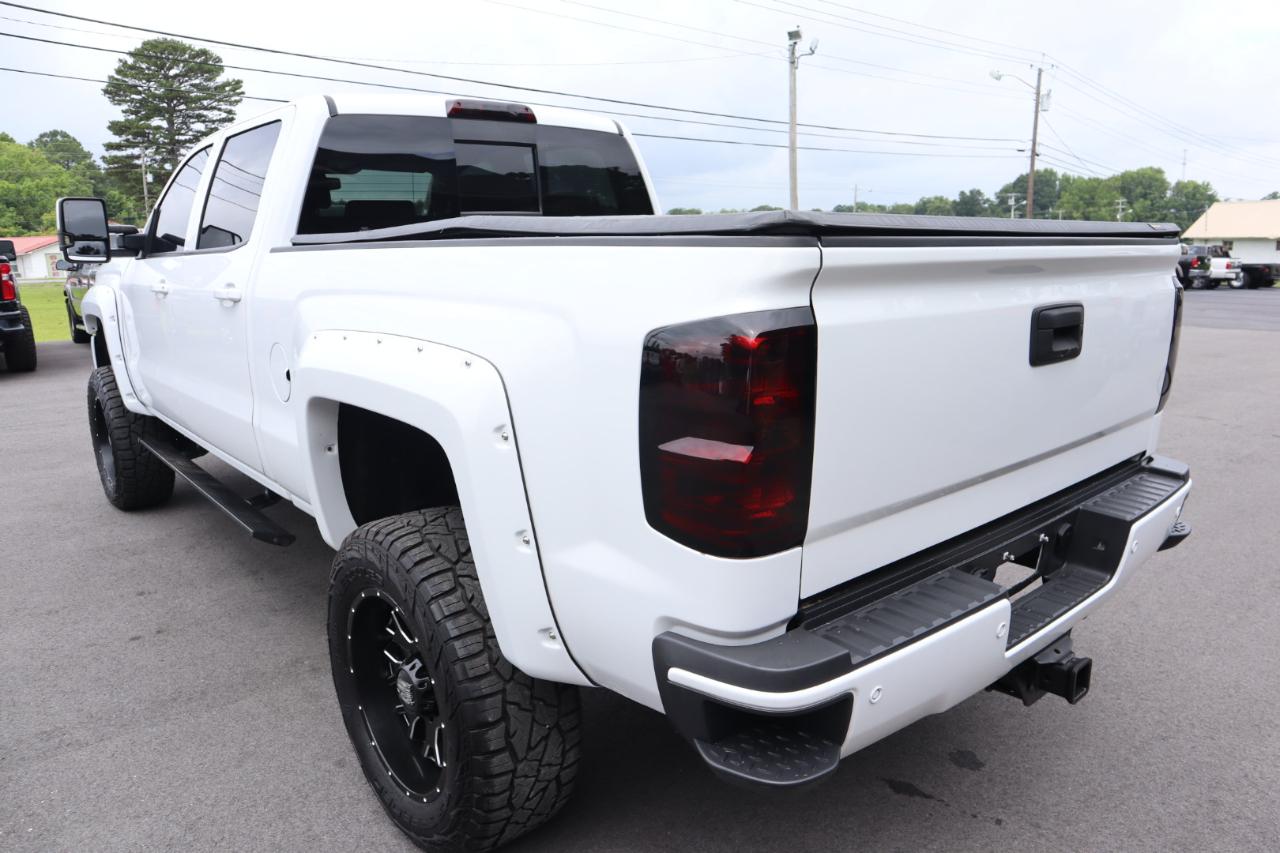 Chevrolet Silverado 2500HD Built After Aug 14 4WD Crew Cab 153.7" LTZ 2015