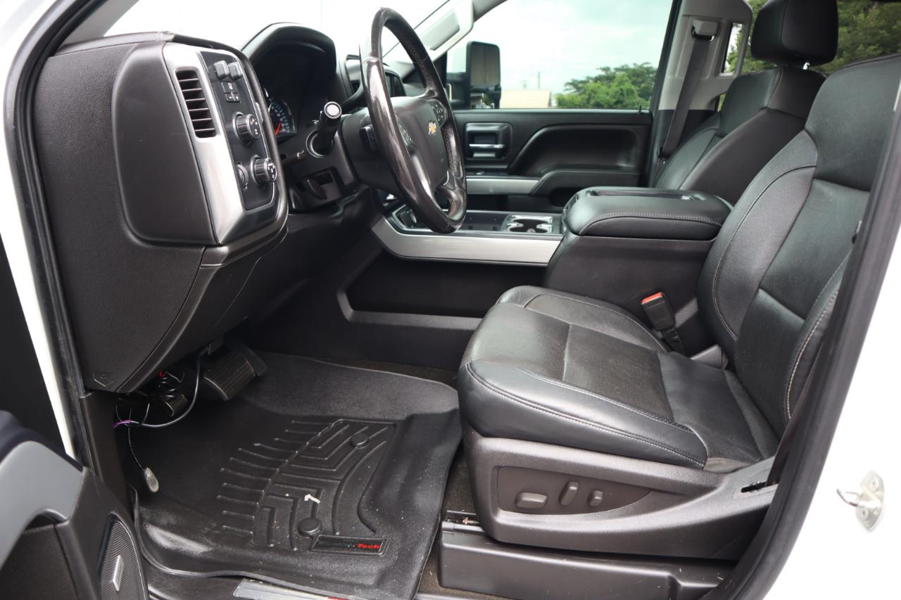 Chevrolet Silverado 2500HD Built After Aug 14 4WD Crew Cab 153.7" LTZ 2015