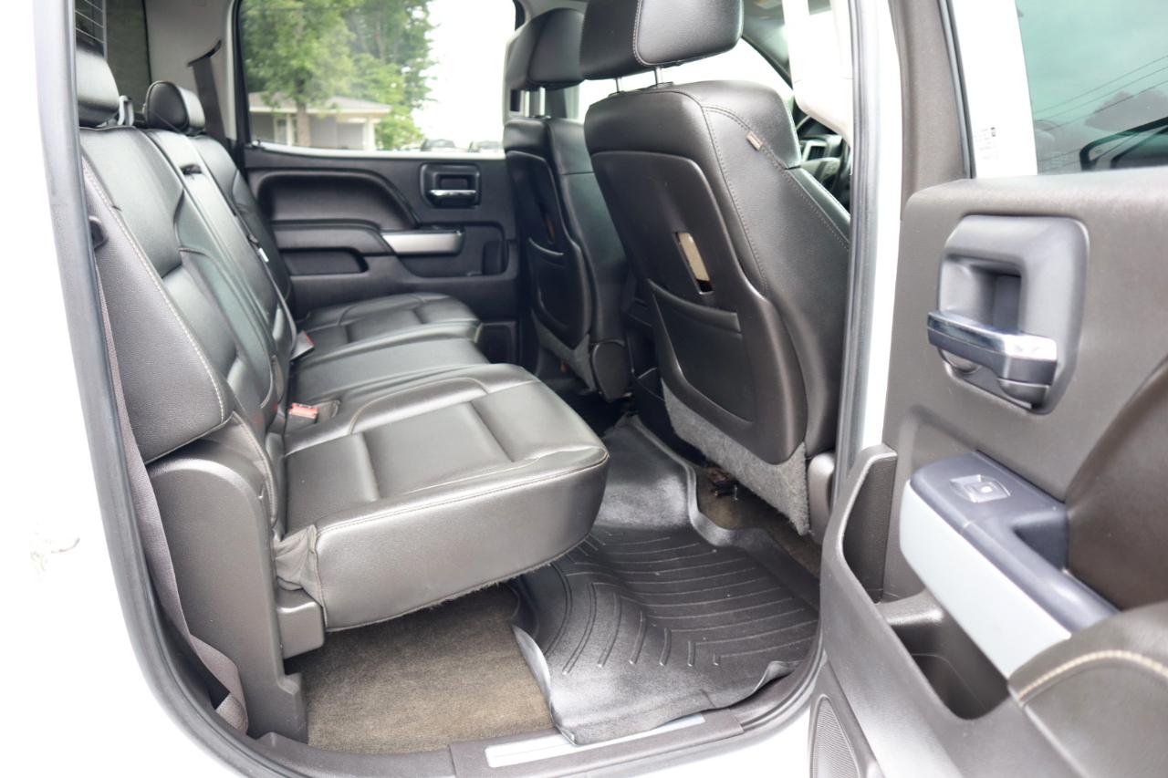 Chevrolet Silverado 2500HD Built After Aug 14 4WD Crew Cab 153.7" LTZ 2015
