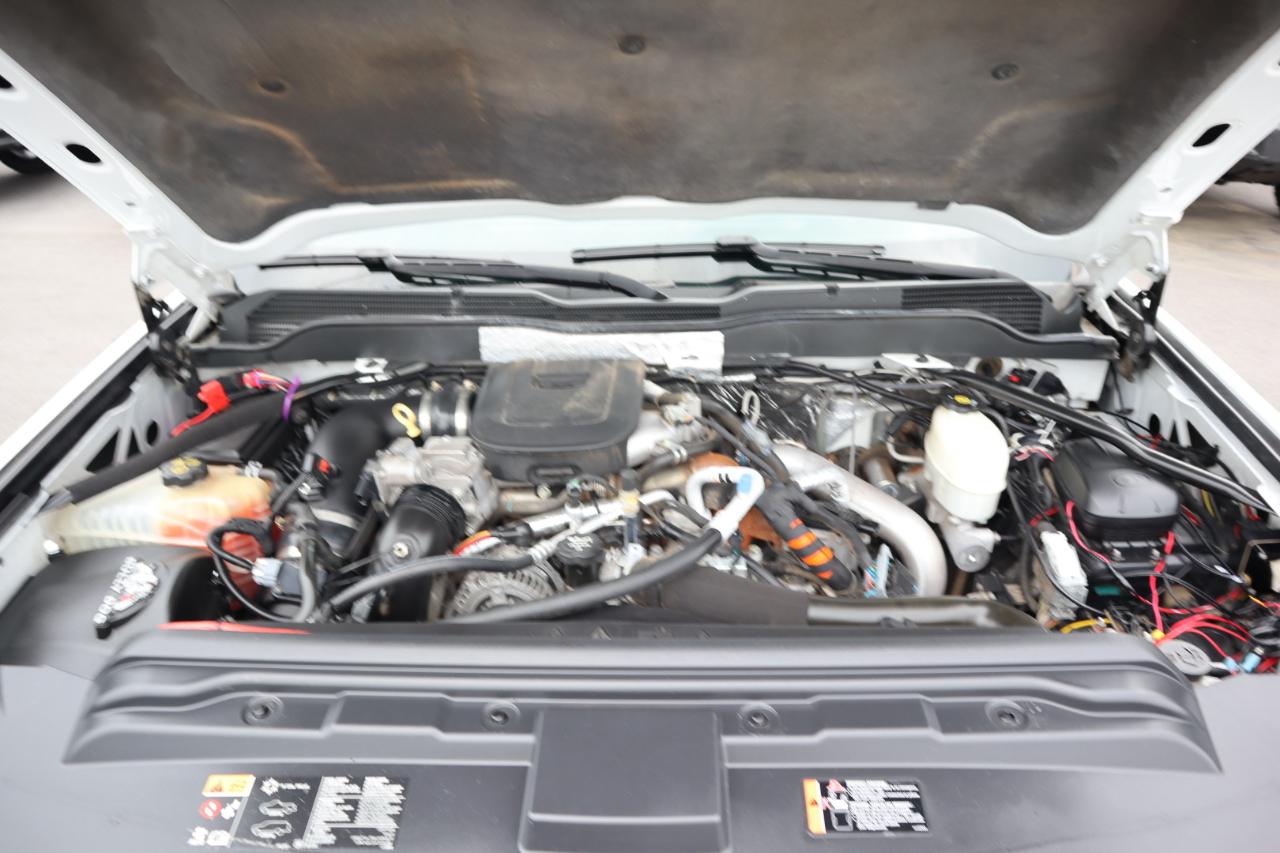 Chevrolet Silverado 2500HD Built After Aug 14 4WD Crew Cab 153.7" LTZ 2015