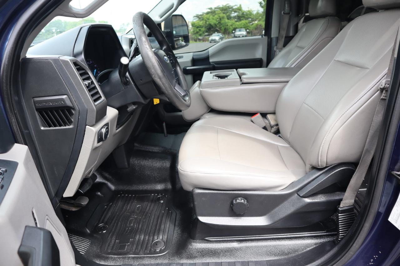 Ford Super Duty F-350 DRW 4WD Crew Cab 172" XL 2019