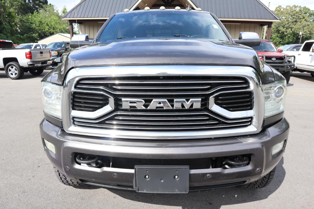 RAM 3500 Limited 4x4 Crew Cab 8' Box 2018