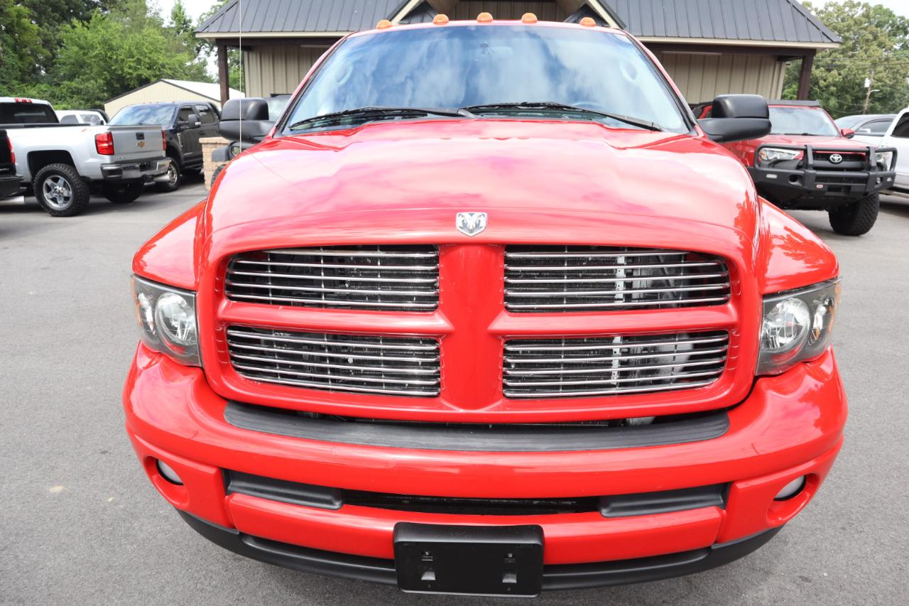 Dodge Ram 3500 4dr Quad Cab 160.5" WB DRW 4WD SLT 2004