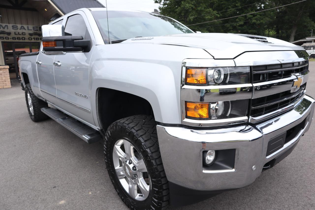 Chevrolet Silverado 2500HD 4WD Crew Cab 153.7" LTZ 2019