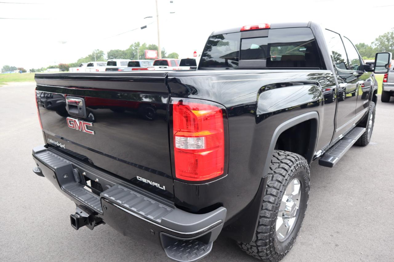 GMC Sierra 3500HD 4WD Crew Cab 153.7" Denali 2018