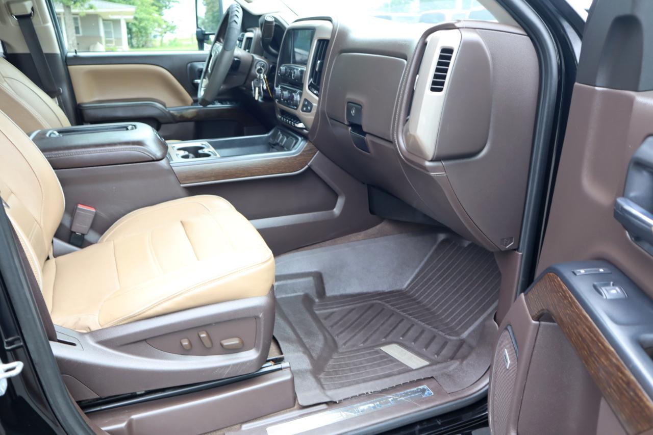 GMC Sierra 3500HD 4WD Crew Cab 153.7" Denali 2018
