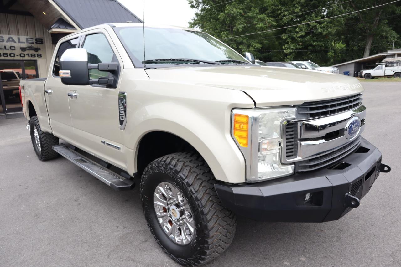 Ford Super Duty F-250 SRW XLT 4WD Crew Cab 6.75' Box 2017