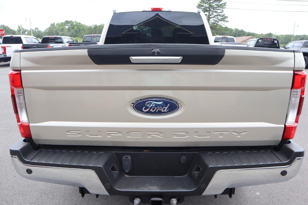 Ford Super Duty F-250 SRW XLT 4WD Crew Cab 6.75' Box 2017
