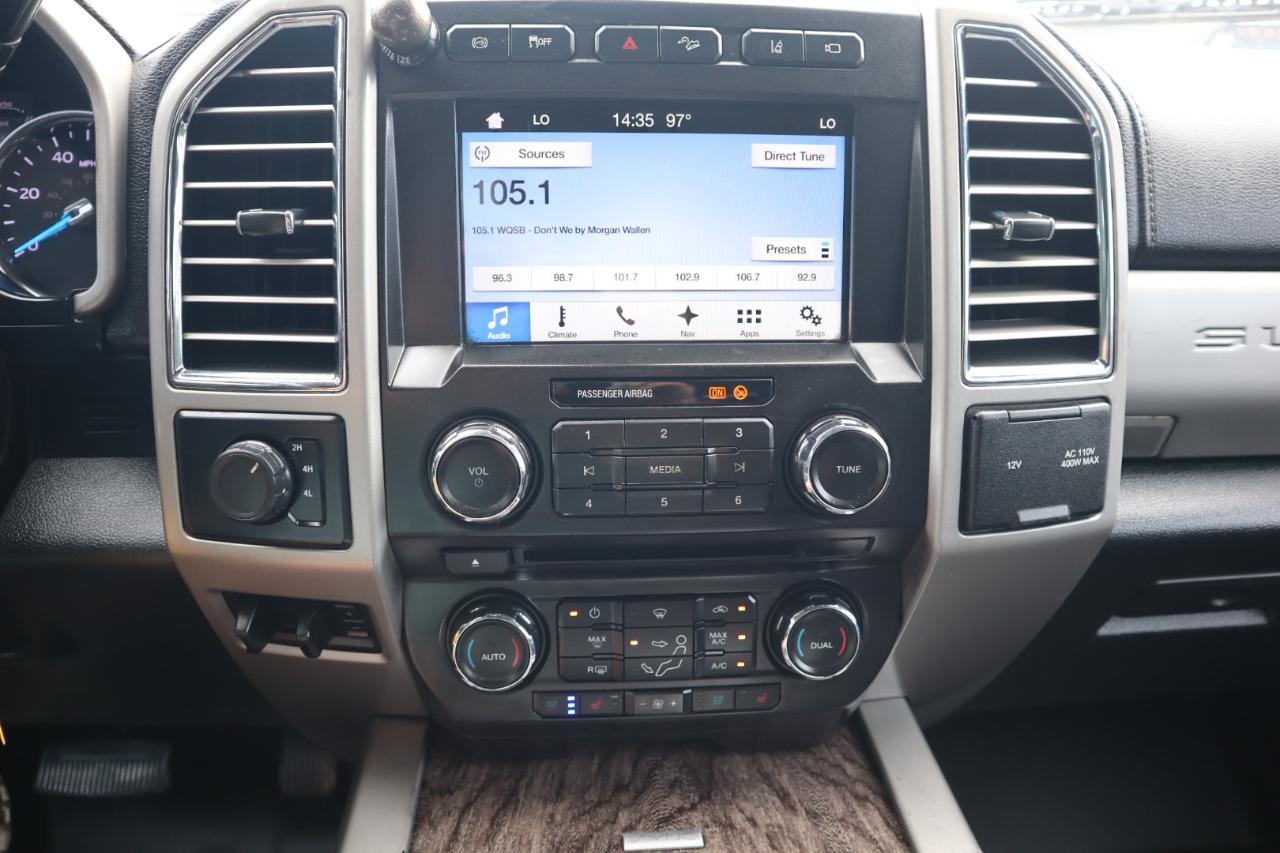 Ford Super Duty F-450 DRW Lariat 4WD Crew Cab 8' Box 2017