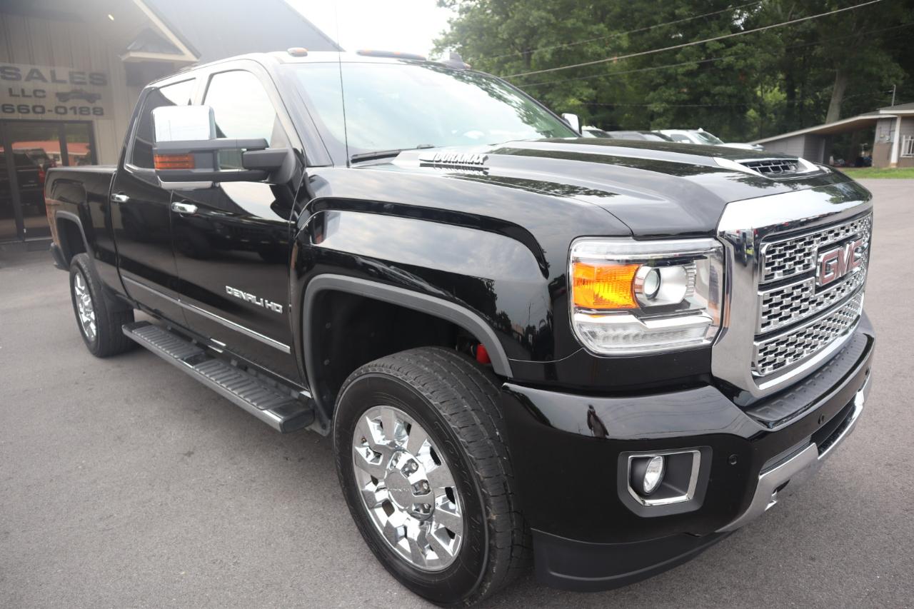 GMC Sierra 2500HD 4WD Crew Cab 153.7" Denali 2019