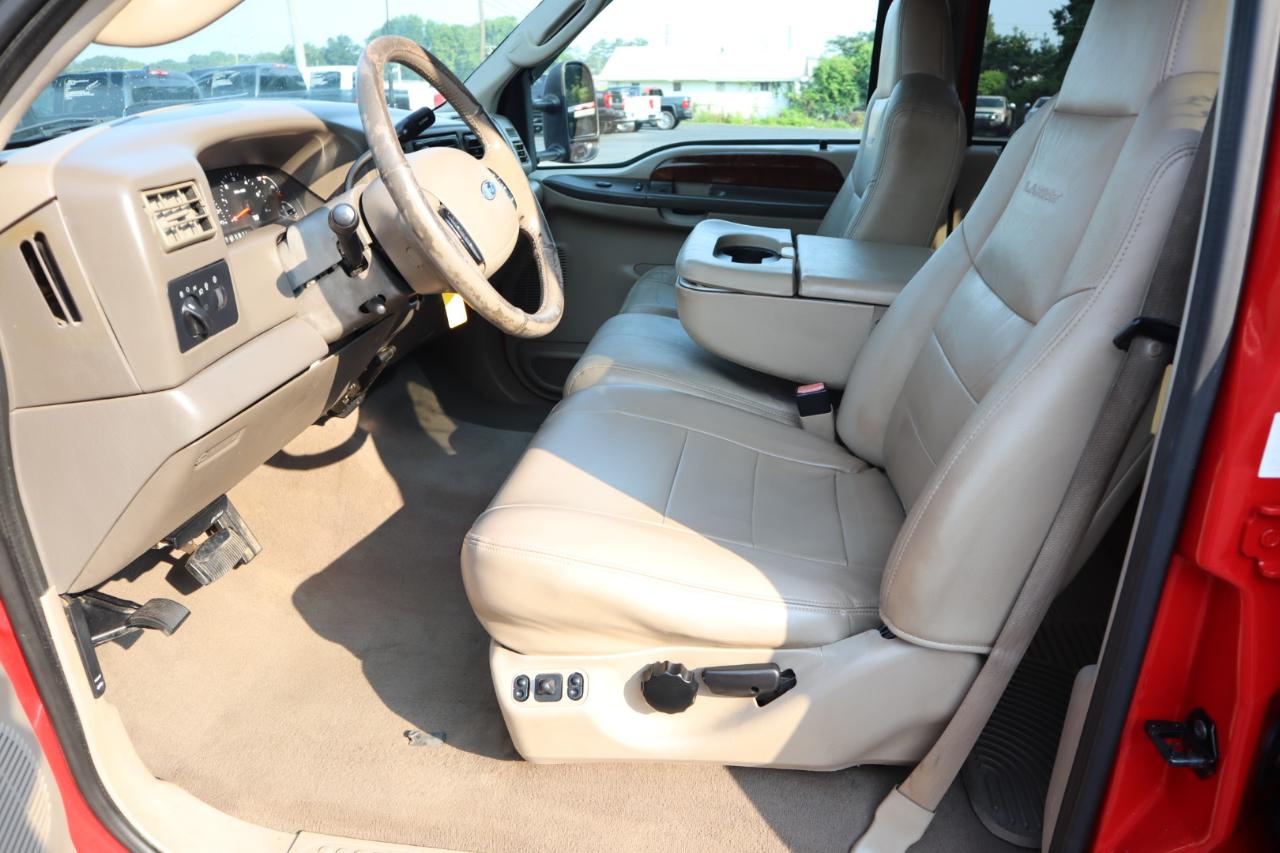 Ford Super Duty F-250 Crew Cab 156" Lariat 4WD 2003