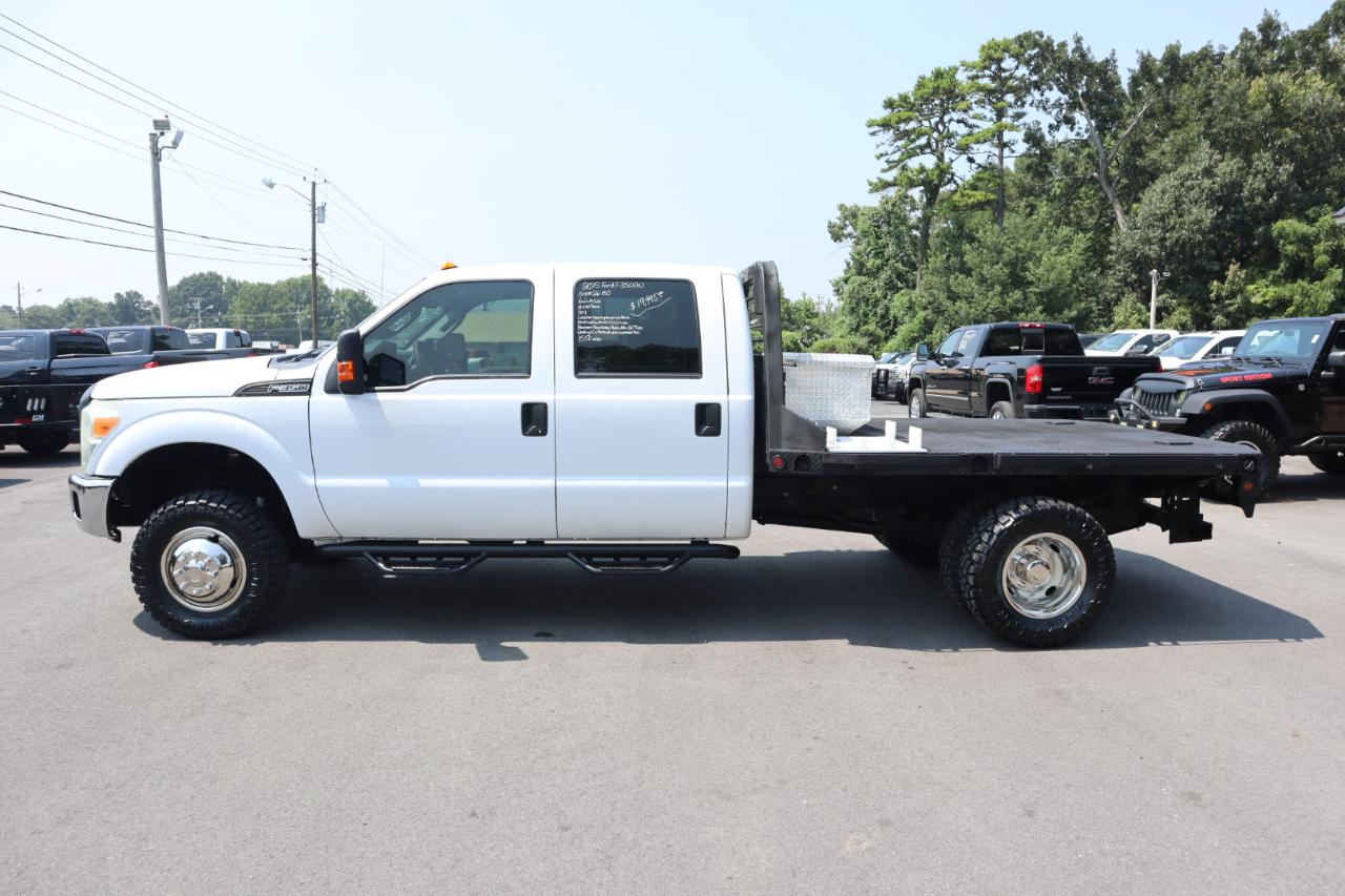 Ford Super Duty F-350 DRW 4WD Crew Cab 176" WB 60" CA XL 2015