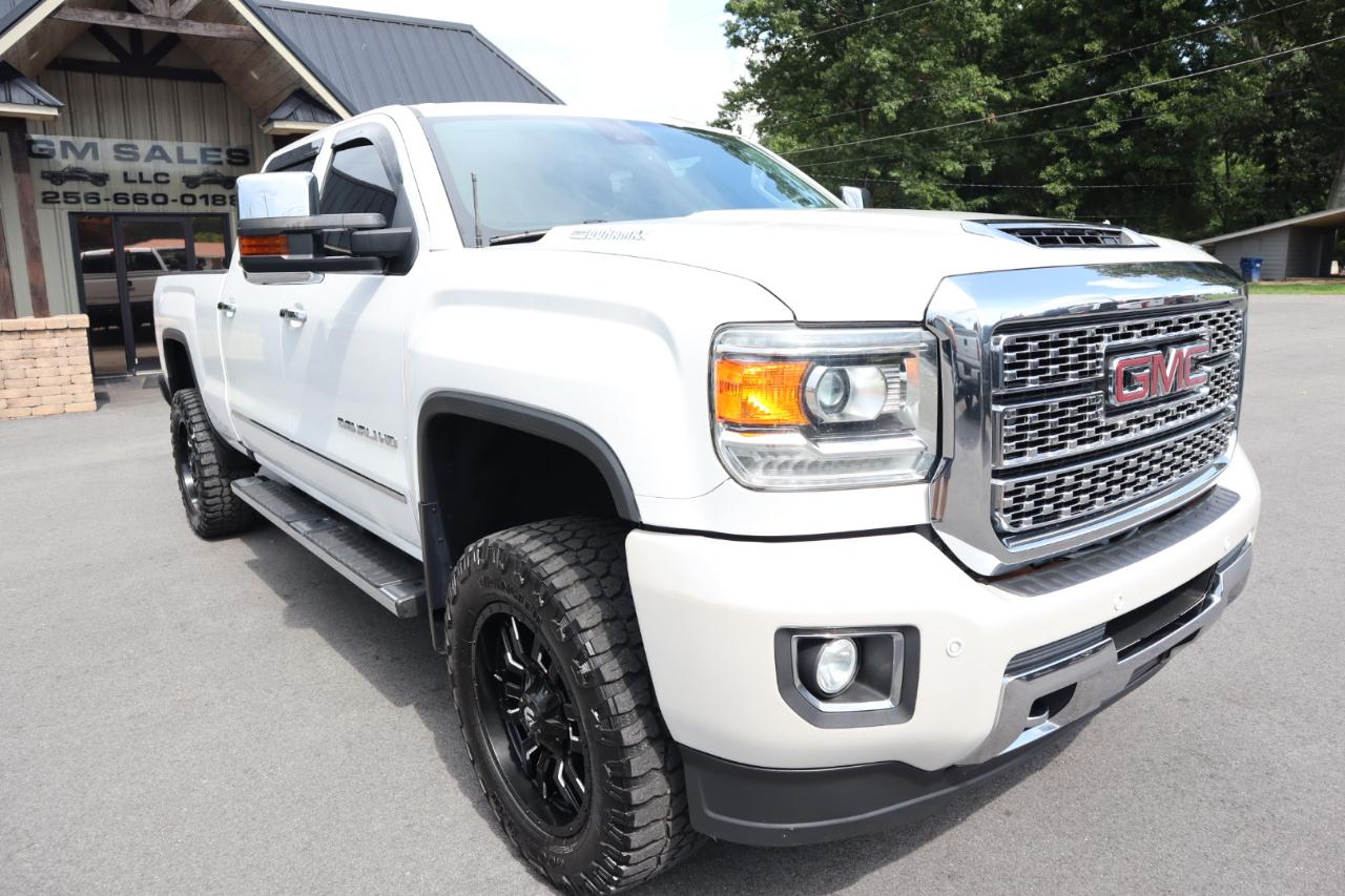 GMC Sierra 2500HD 4WD Crew Cab 153.7" Denali 2018