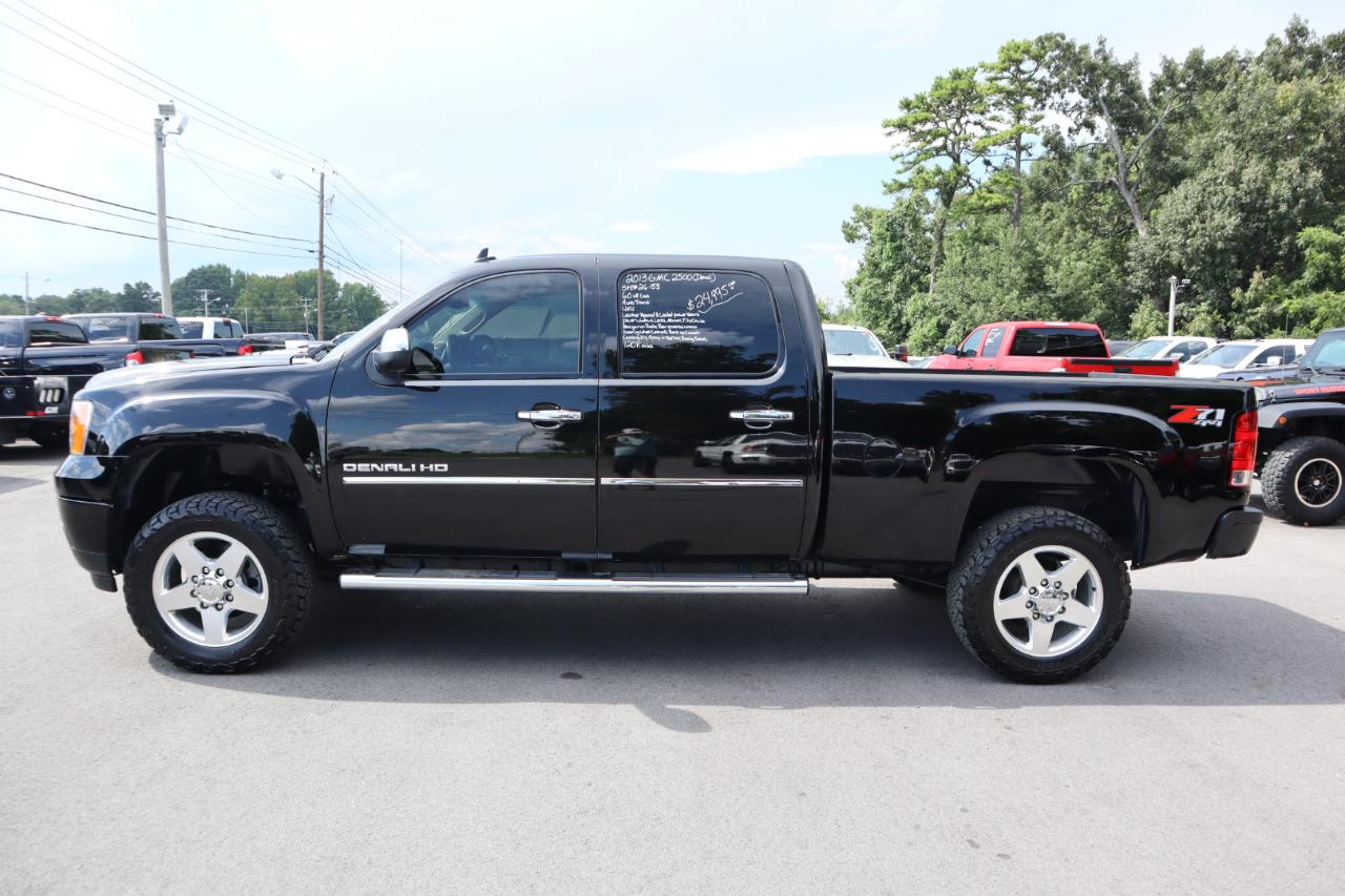 GMC Sierra 2500HD 4WD Crew Cab 153.7" Denali 2013
