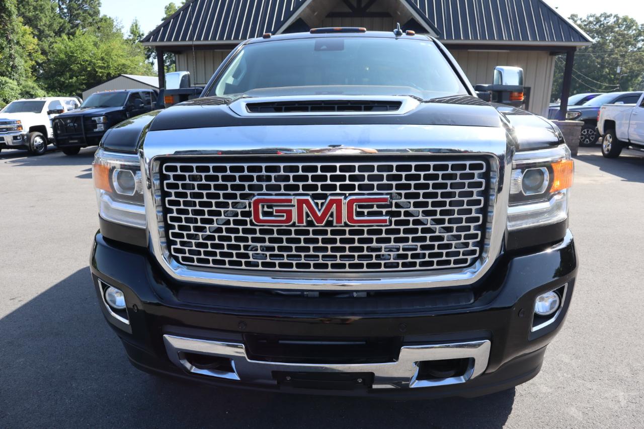 GMC Sierra 2500HD 4WD Crew Cab 153.7" Denali 2017