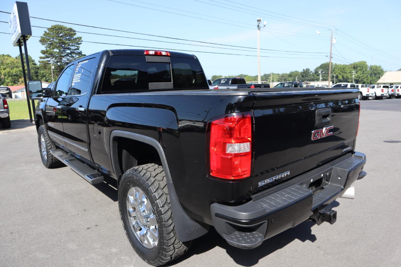 GMC Sierra 2500HD 4WD Crew Cab 153.7" Denali 2017