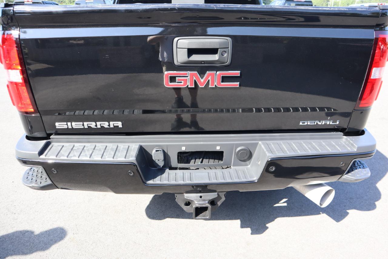 GMC Sierra 2500HD 4WD Crew Cab 153.7" Denali 2017