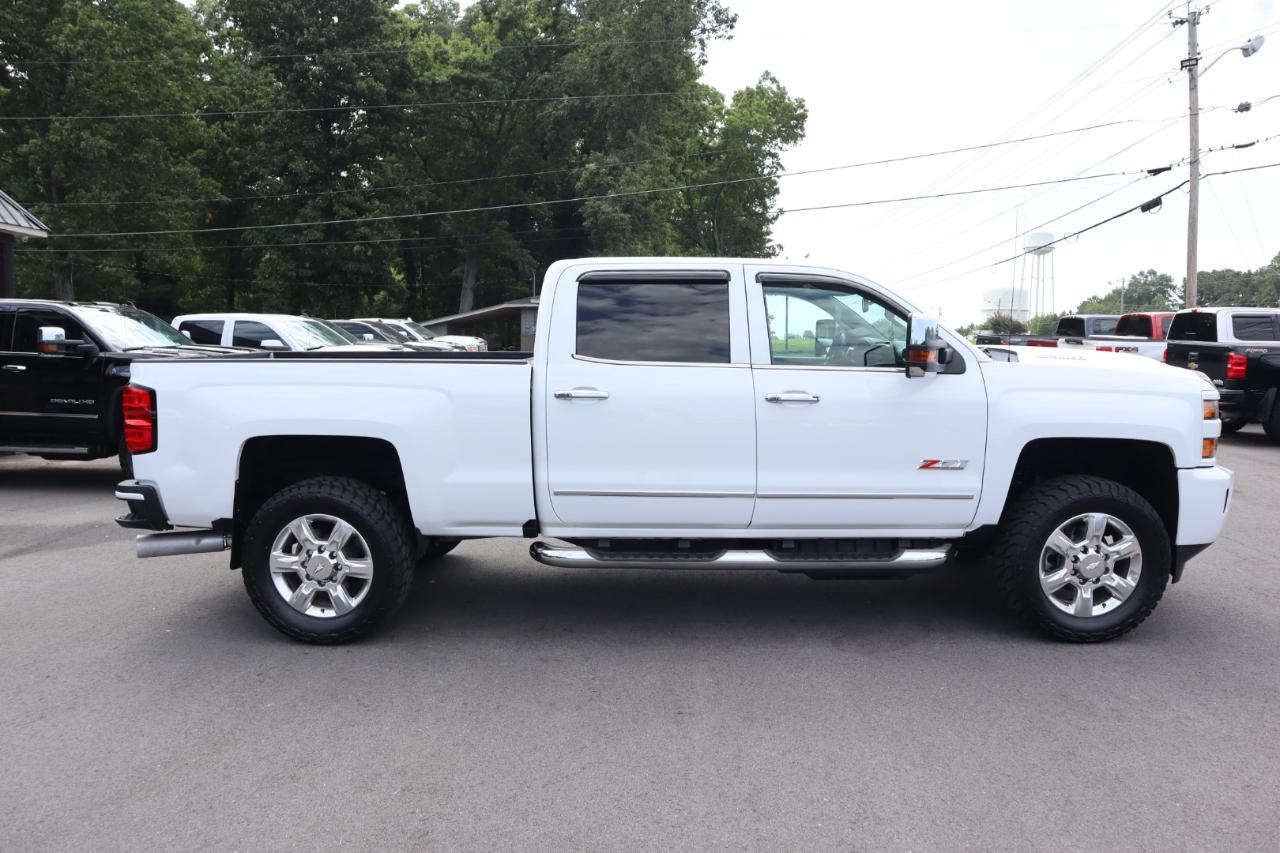 Chevrolet Silverado 2500HD 4WD Crew Cab 153.7" LTZ 2018