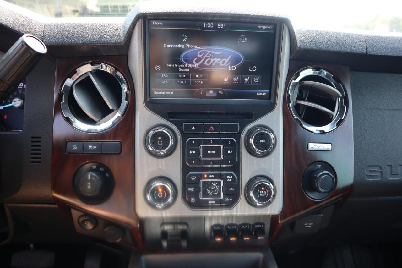 Ford Super Duty F-250 SRW 4WD Crew Cab 156" Lariat 2016