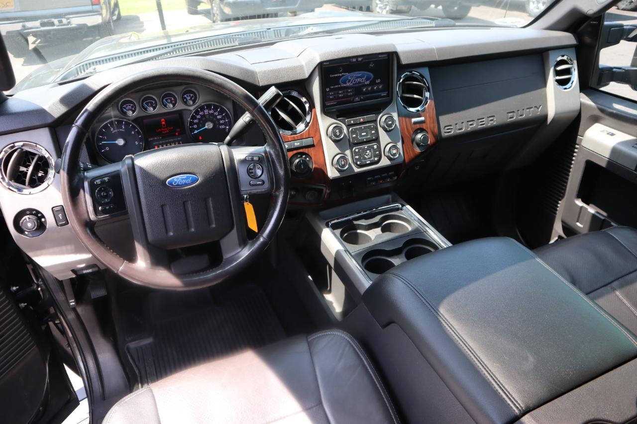 Ford Super Duty F-250 SRW 4WD Crew Cab 156" Lariat 2016