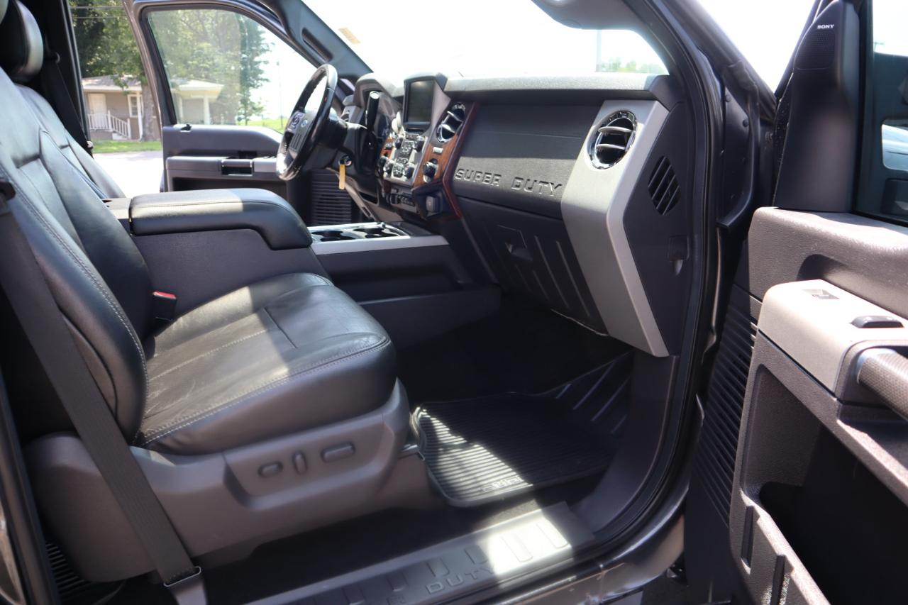 Ford Super Duty F-250 SRW 4WD Crew Cab 156" Lariat 2016