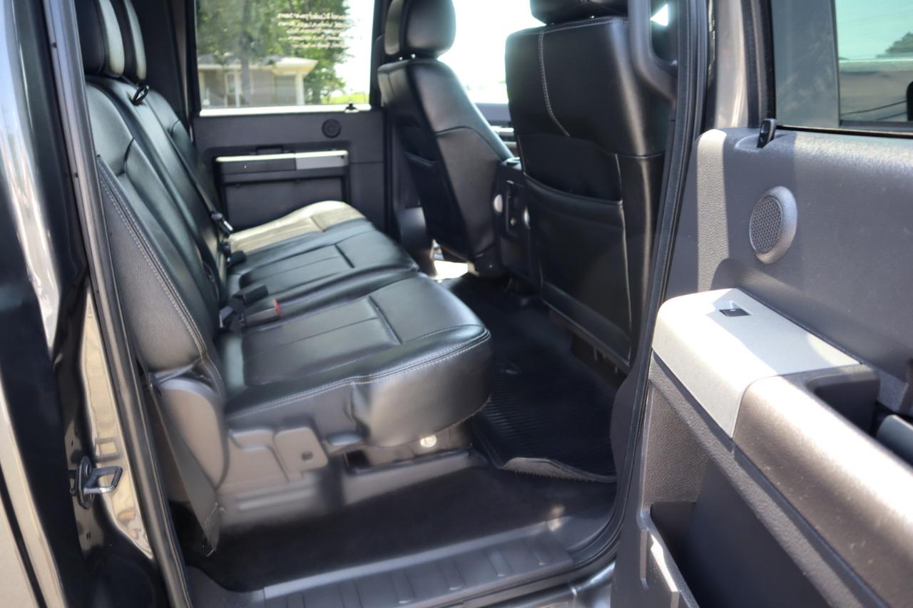 Ford Super Duty F-250 SRW 4WD Crew Cab 156" Lariat 2016