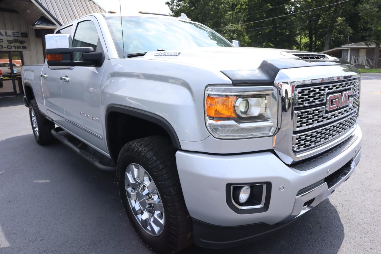 GMC Sierra 2500HD 4WD Crew Cab 153.7" Denali 2018