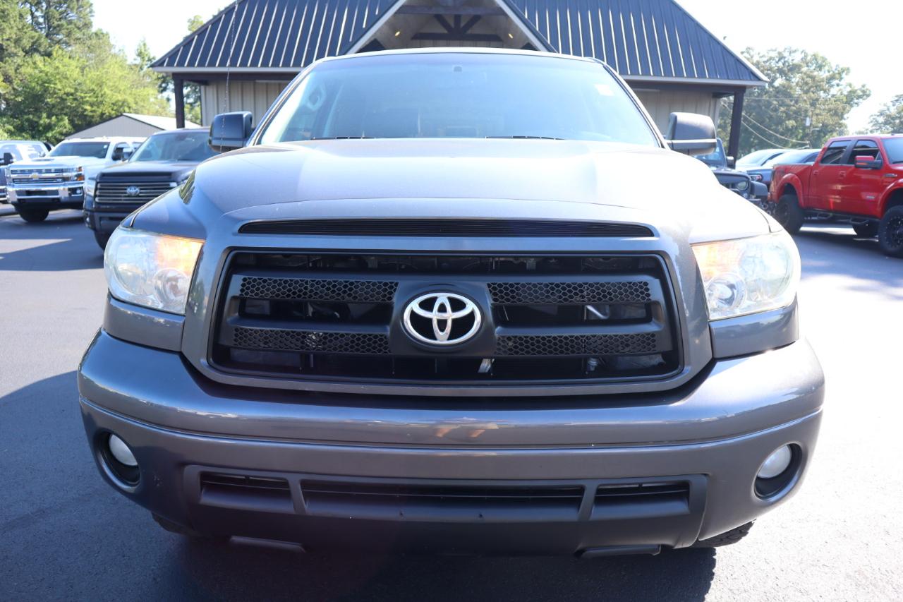 Toyota Tundra 4WD Truck CrewMax 5.7L V8 6-Spd AT (Natl) 2013