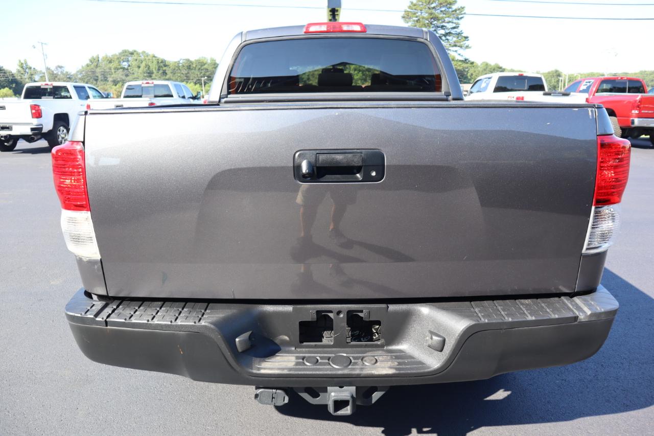 Toyota Tundra 4WD Truck CrewMax 5.7L V8 6-Spd AT (Natl) 2013