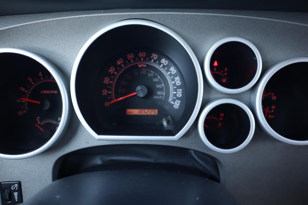 Toyota Tundra 4WD Truck CrewMax 5.7L V8 6-Spd AT (Natl) 2013