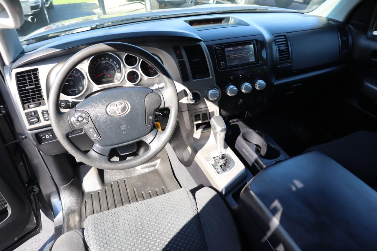 Toyota Tundra 4WD Truck CrewMax 5.7L V8 6-Spd AT (Natl) 2013