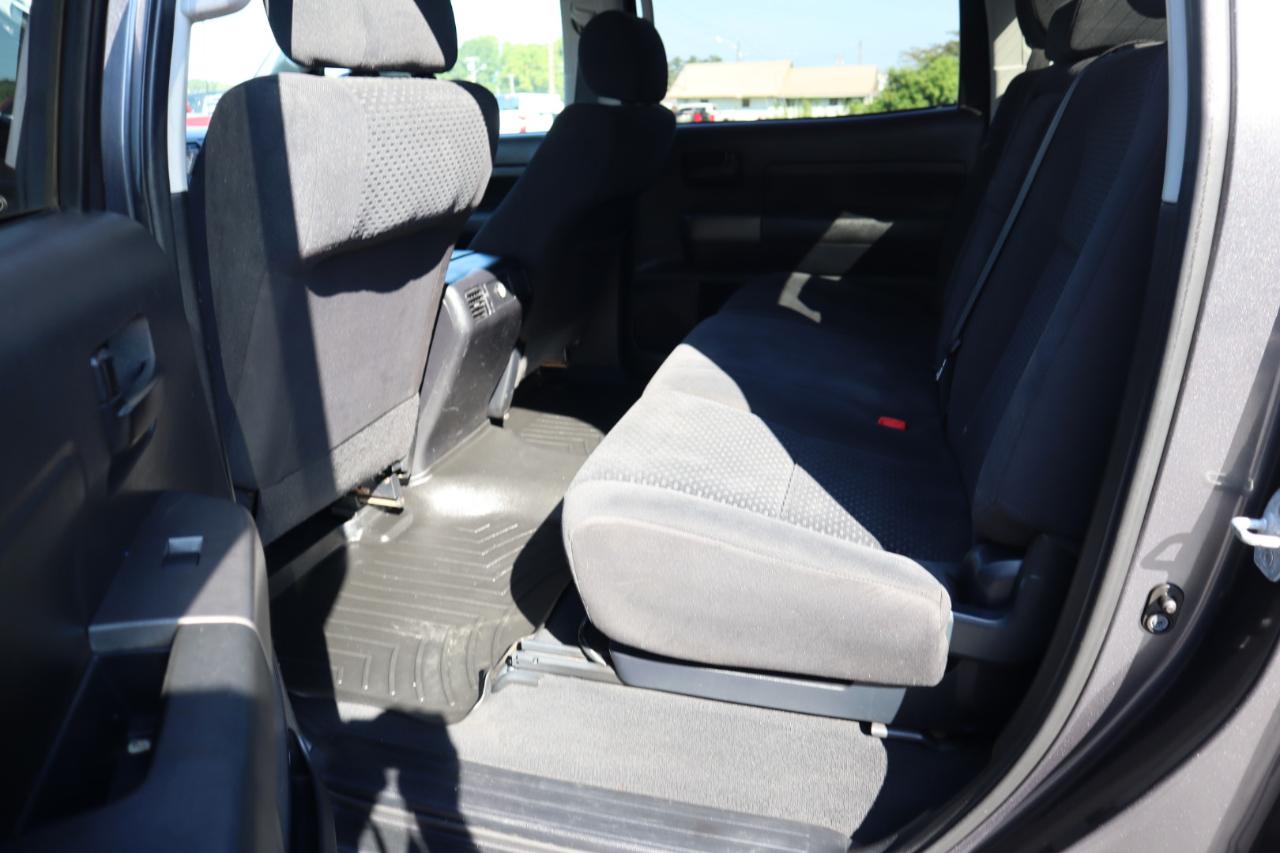 Toyota Tundra 4WD Truck CrewMax 5.7L V8 6-Spd AT (Natl) 2013