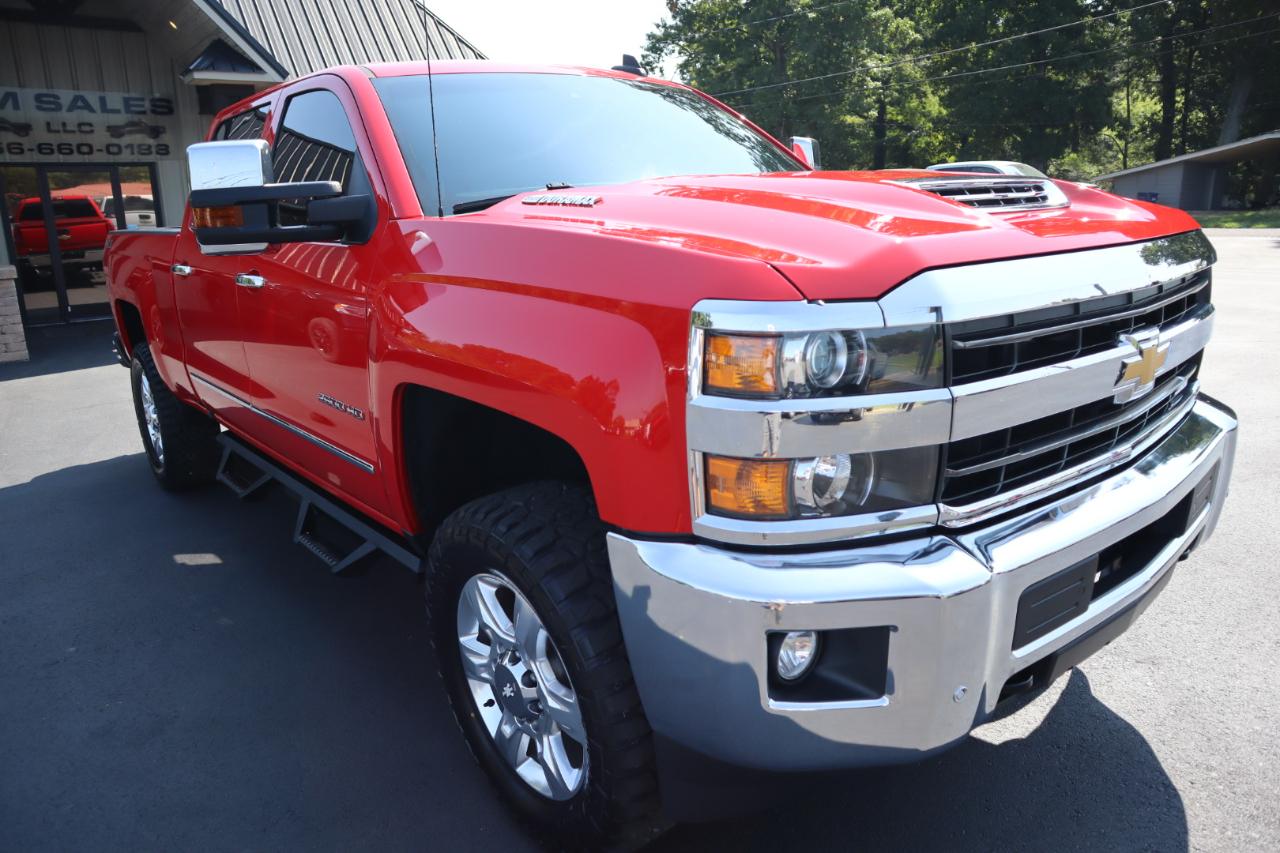Chevrolet Silverado 2500HD 4WD Crew Cab 153.7" LTZ 2018