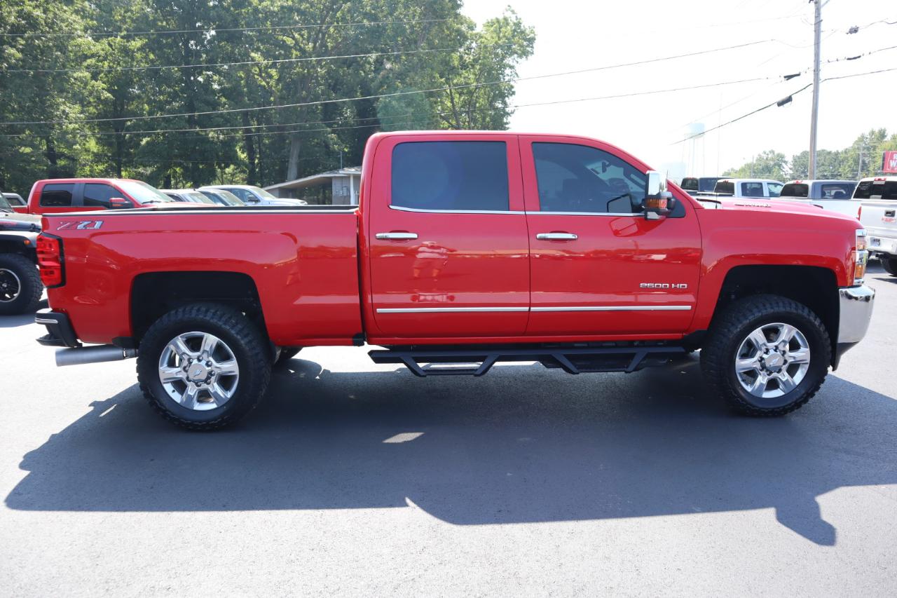 Chevrolet Silverado 2500HD 4WD Crew Cab 153.7" LTZ 2018