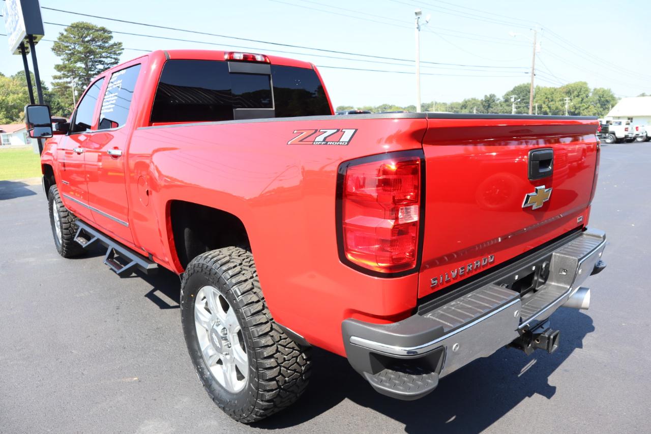 Chevrolet Silverado 2500HD 4WD Crew Cab 153.7" LTZ 2018