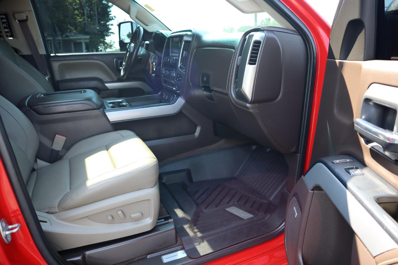 Chevrolet Silverado 2500HD 4WD Crew Cab 153.7" LTZ 2018
