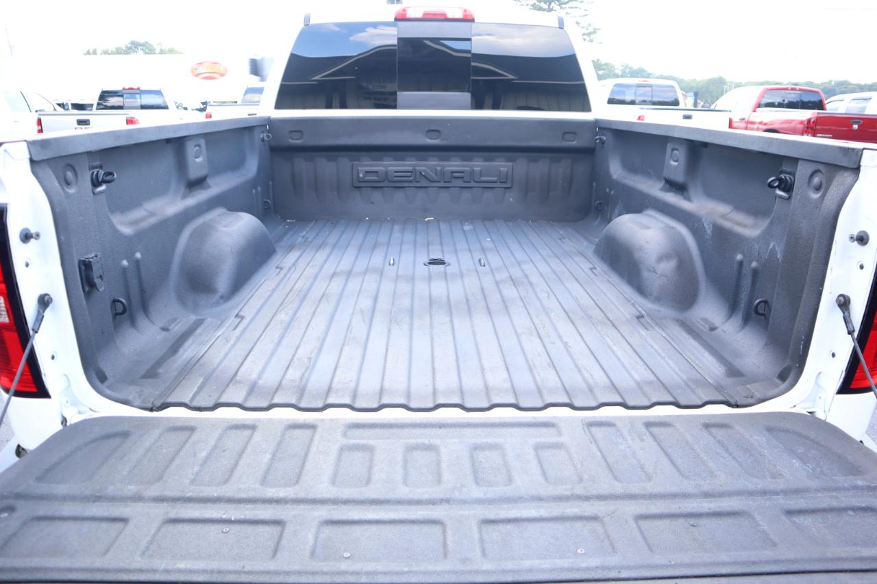 GMC Sierra 2500HD 4WD Crew Cab 153.7" Denali 2017