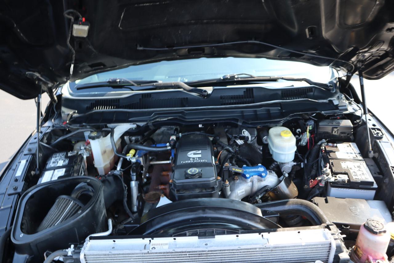 RAM 2500 4WD Mega Cab 160.5" Longhorn 2015