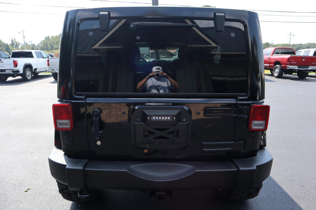 Jeep Wrangler Unlimited 4WD 4dr Rubicon 2013