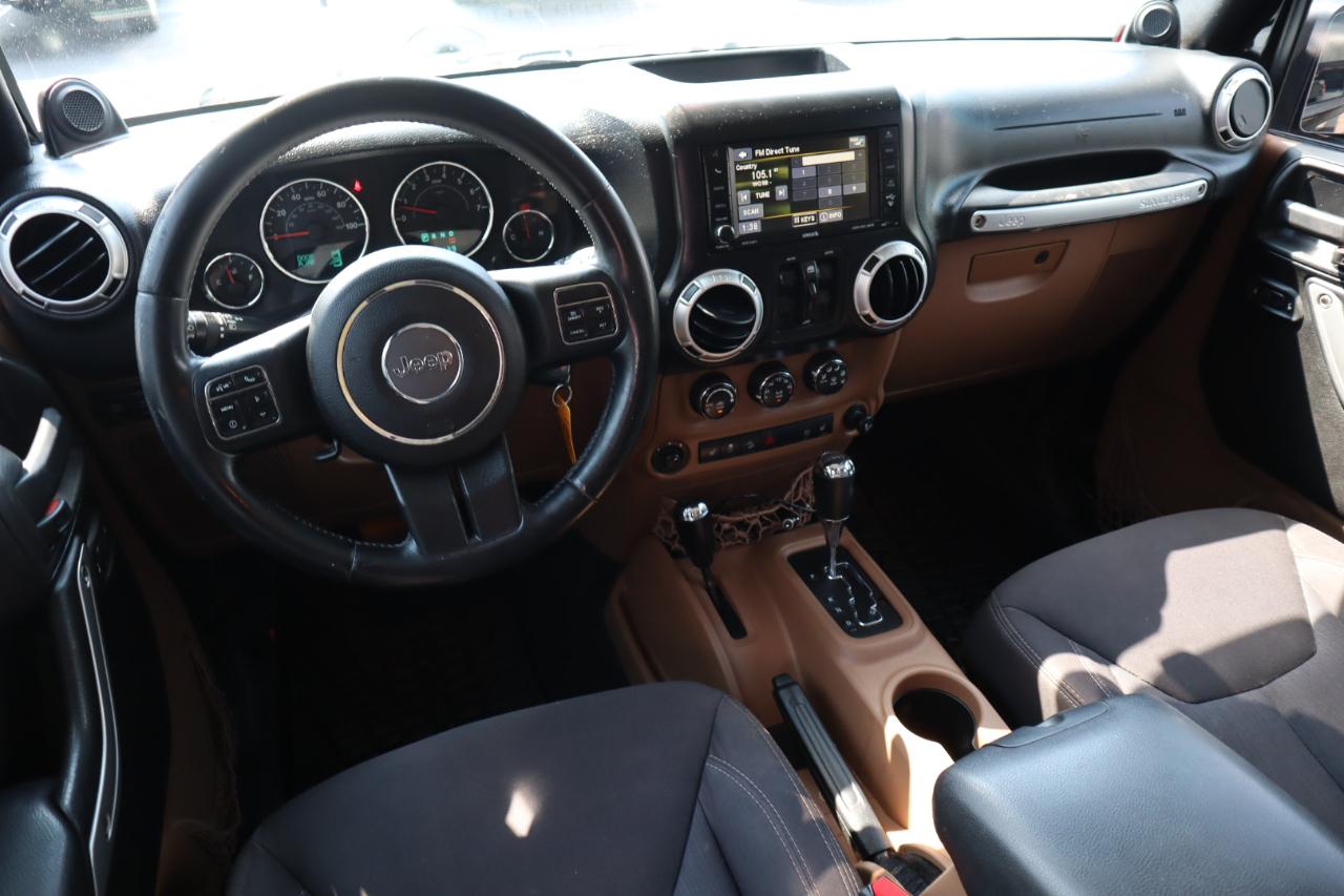 Jeep Wrangler Unlimited 4WD 4dr Rubicon 2013