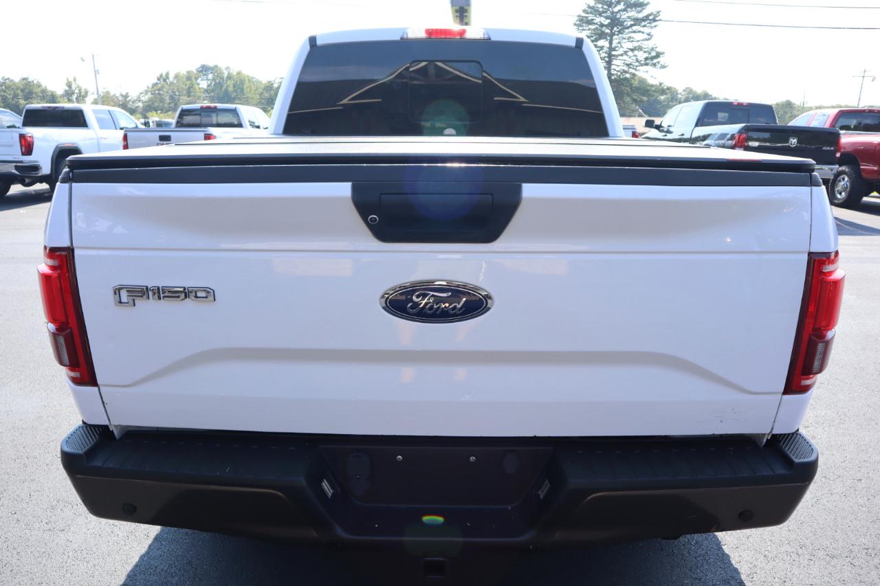 Ford F-150 4WD SuperCrew 145" Lariat 2015