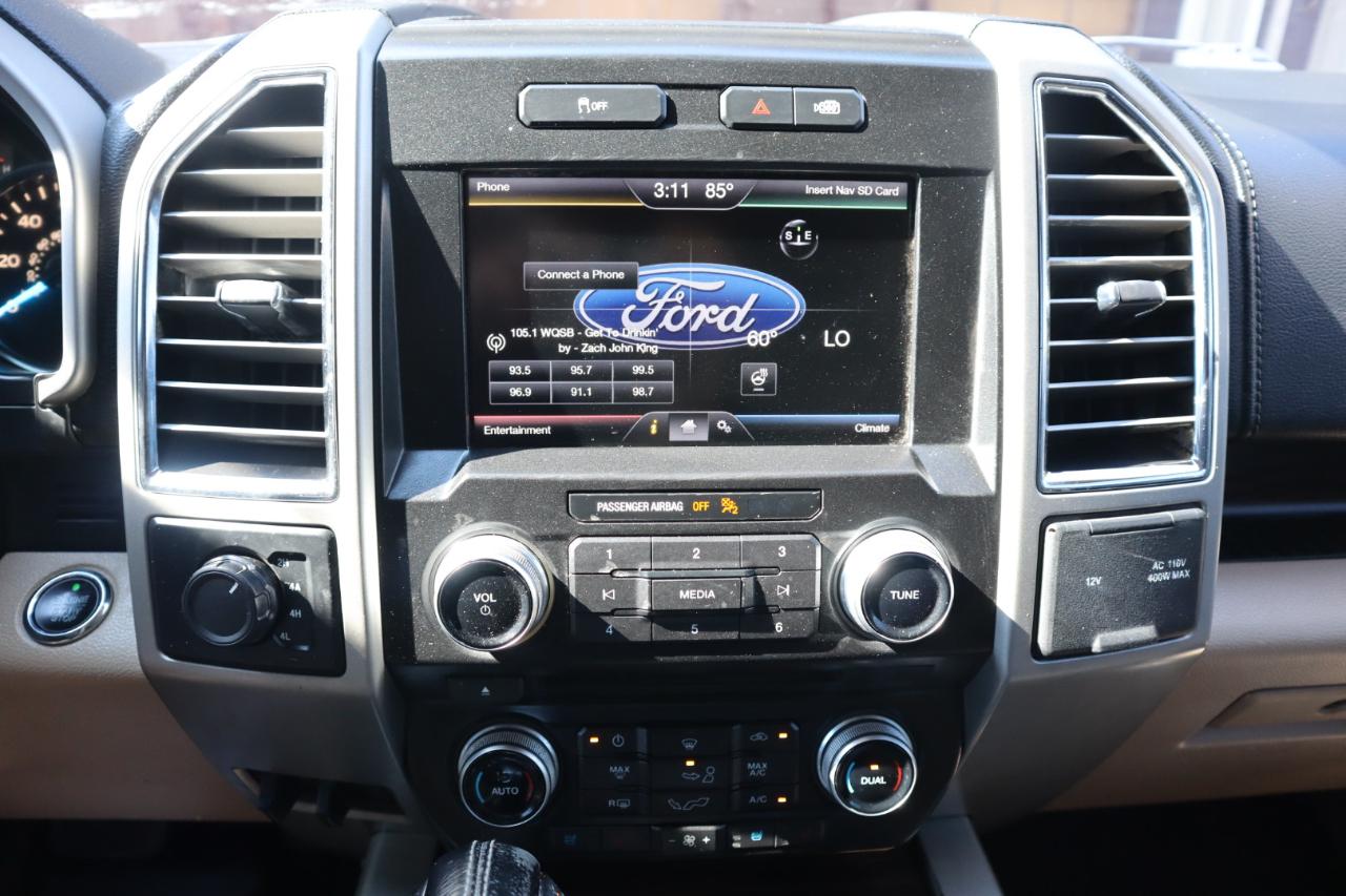 Ford F-150 4WD SuperCrew 145" Lariat 2015