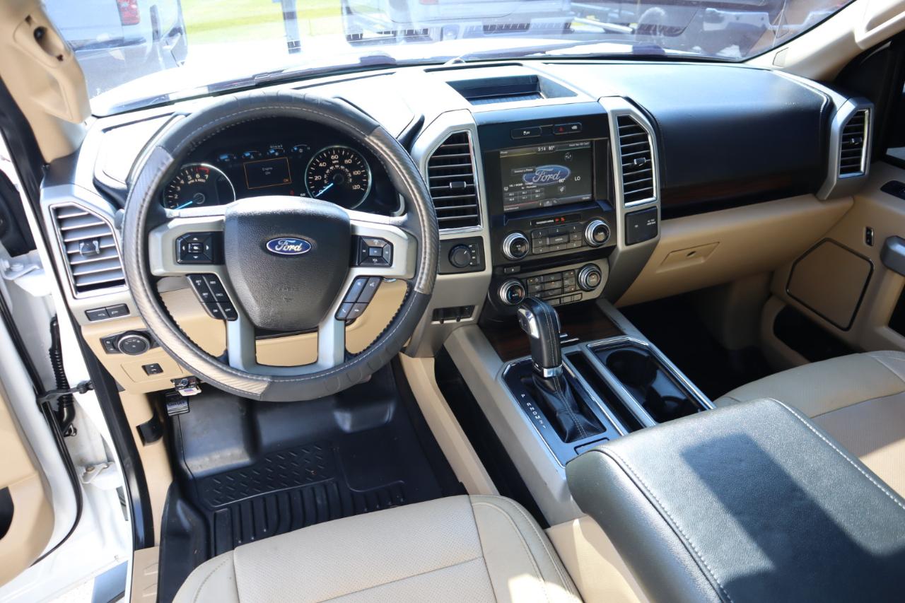 Ford F-150 4WD SuperCrew 145" Lariat 2015