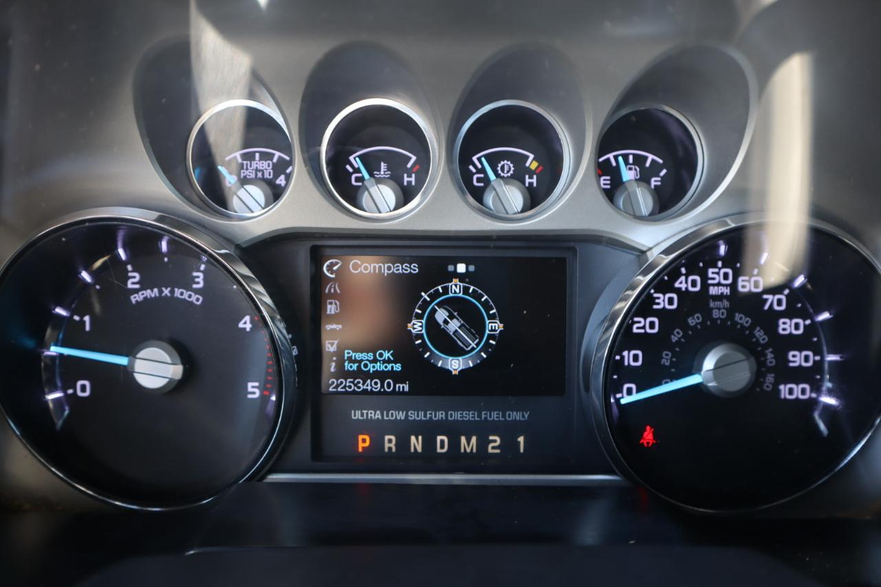 Ford Super Duty F-250 SRW 4WD Crew Cab 156" Lariat 2015