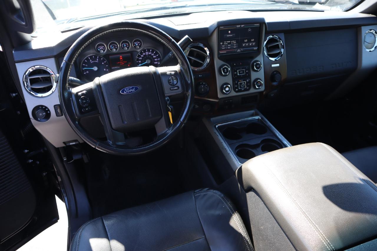 Ford Super Duty F-250 SRW 4WD Crew Cab 156" Lariat 2015