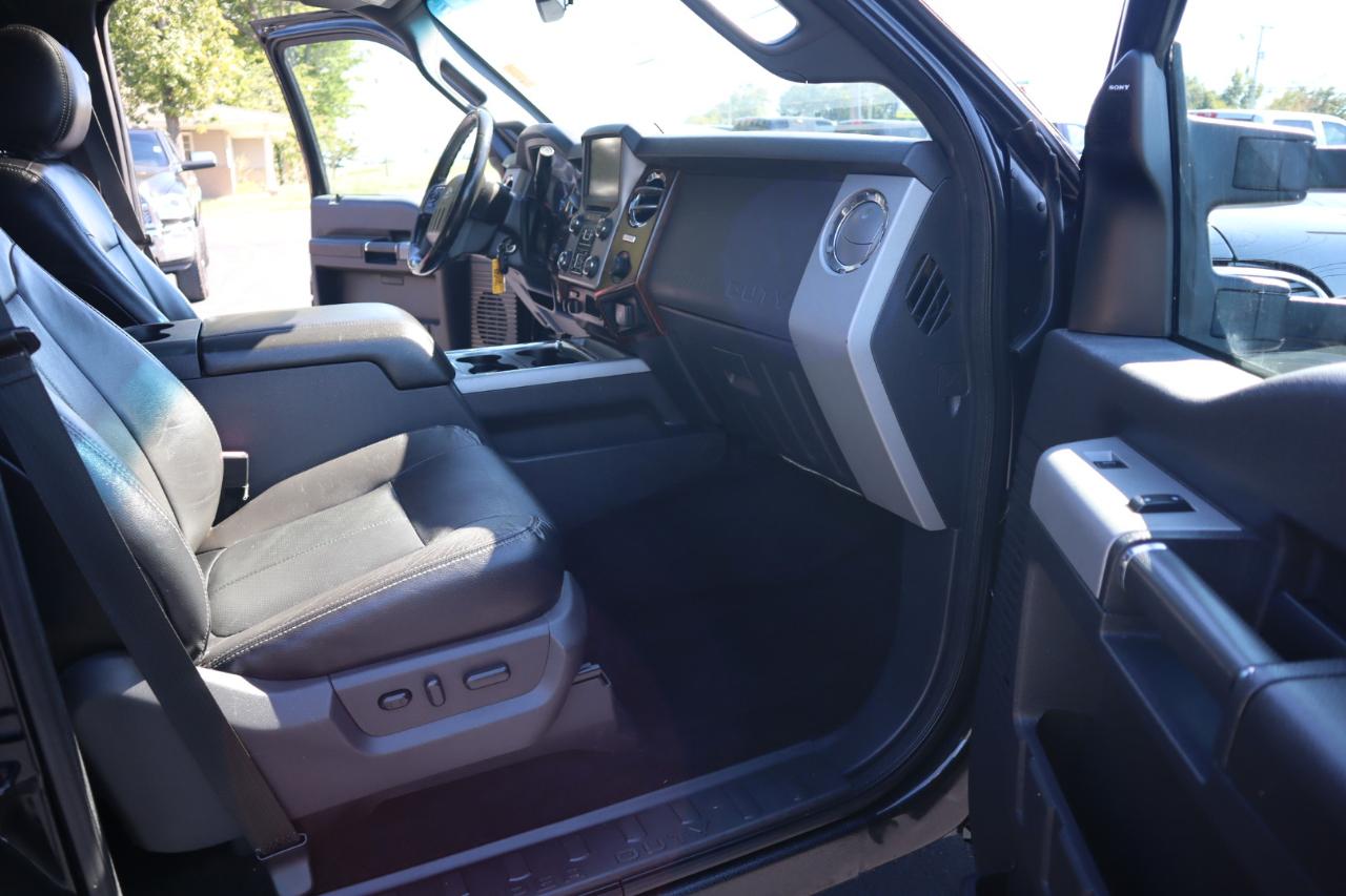 Ford Super Duty F-250 SRW 4WD Crew Cab 156" Lariat 2015